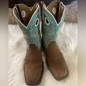 Durango Lady Rebel boots in turquoise